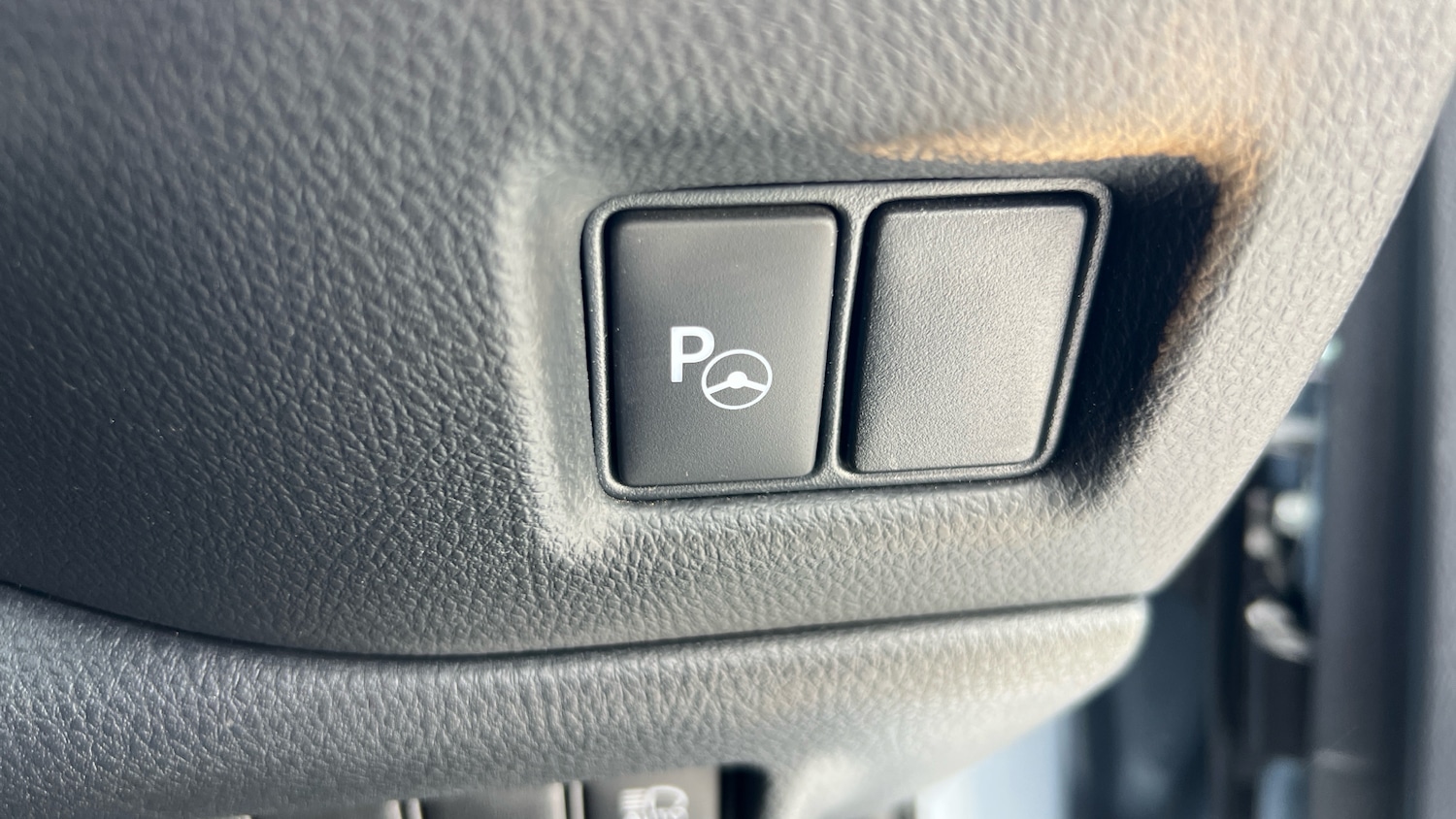 Used Toyota C-HR 2022 for sale - 76082361: Photo 36