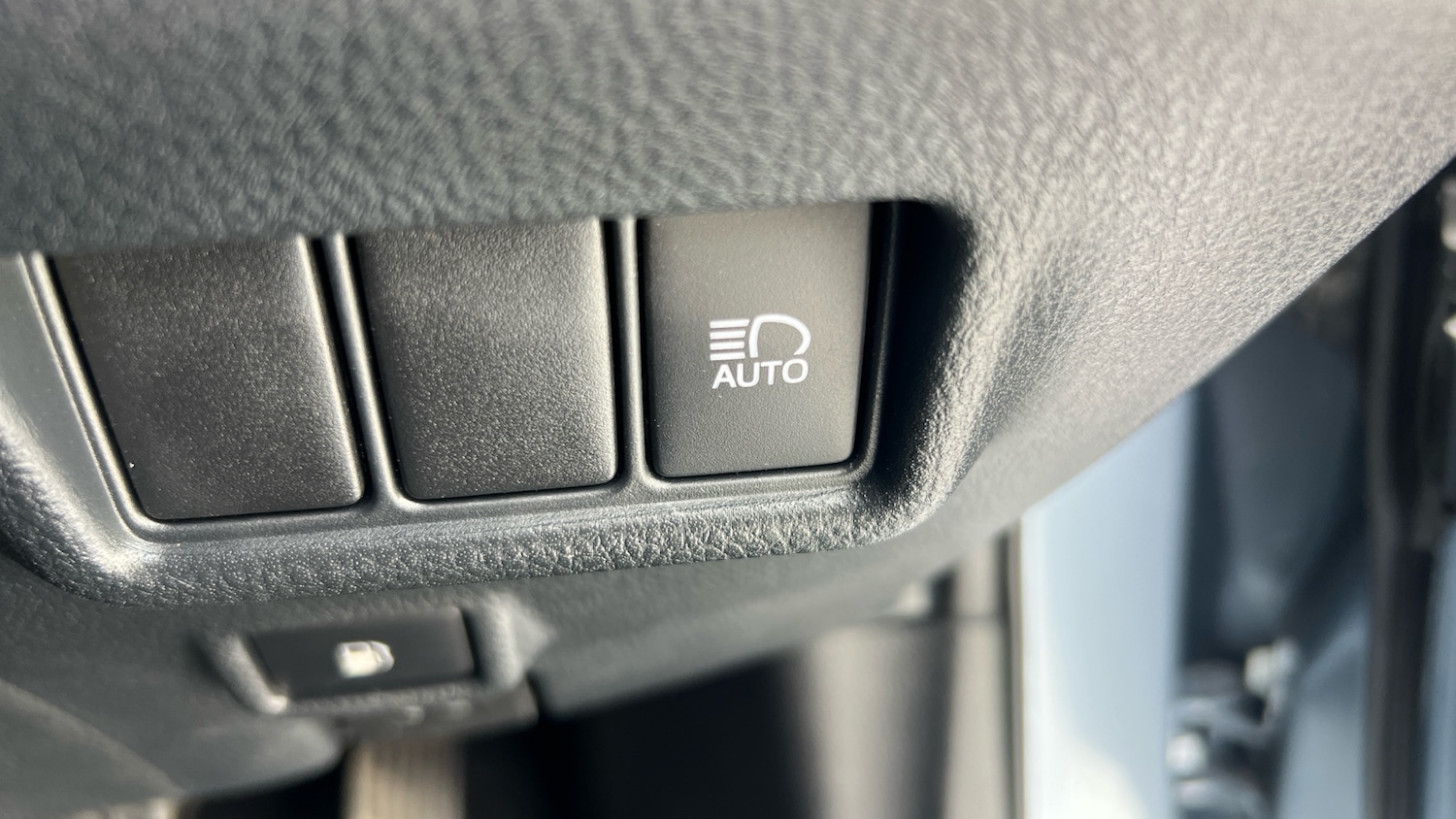 Used Toyota C-HR 2022 for sale - 76082361: Photo 37