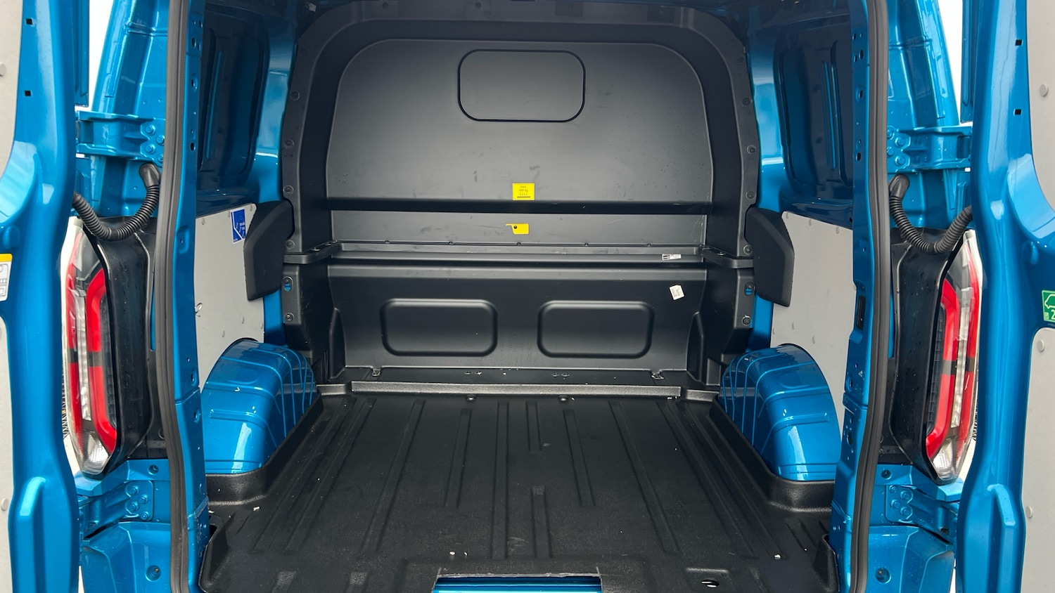 Used Ford Transit Custom 2024 for sale - 77460241: Photo 4