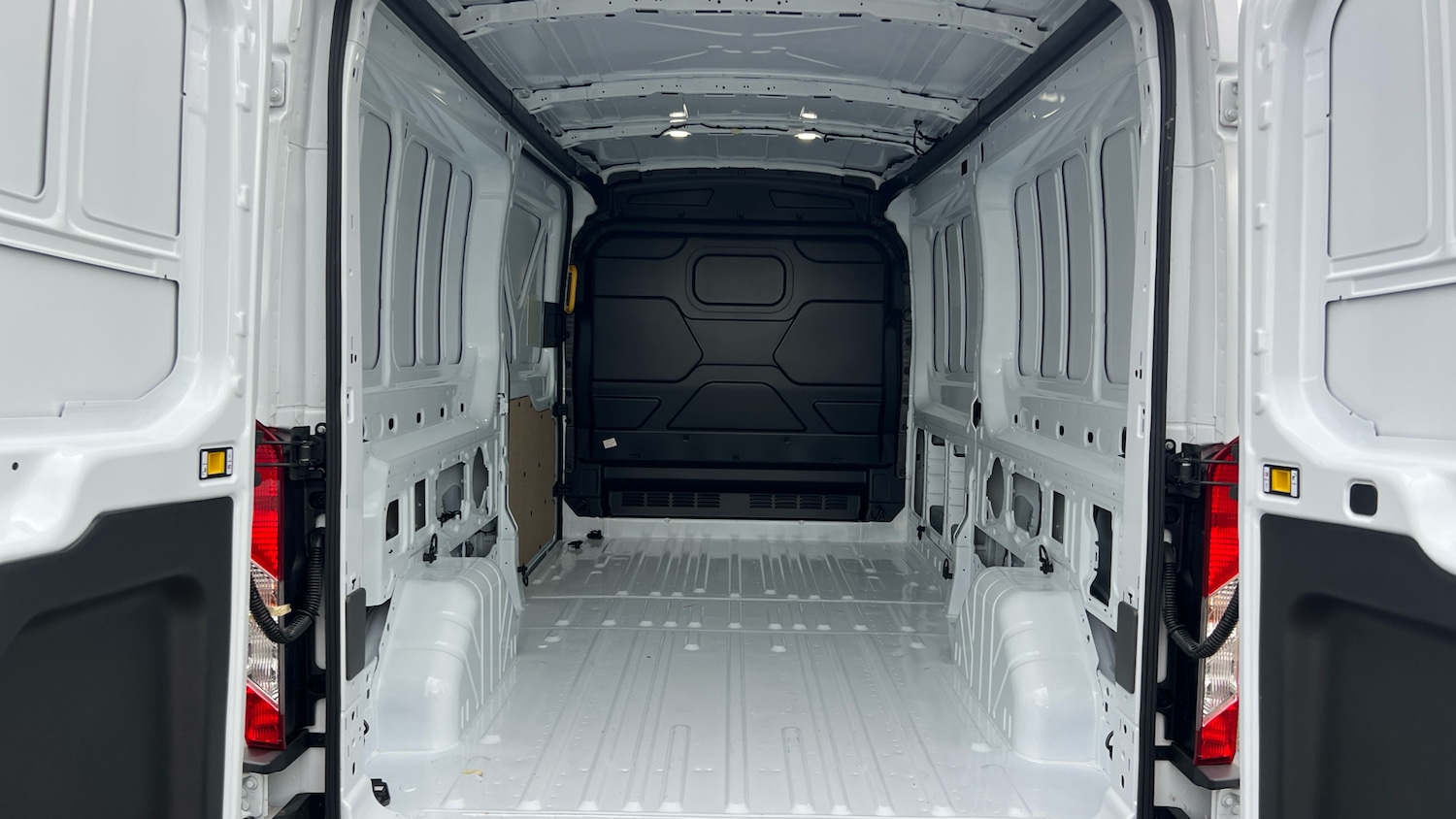 Used Ford Transit 2025 for sale - 76298888: Photo 12