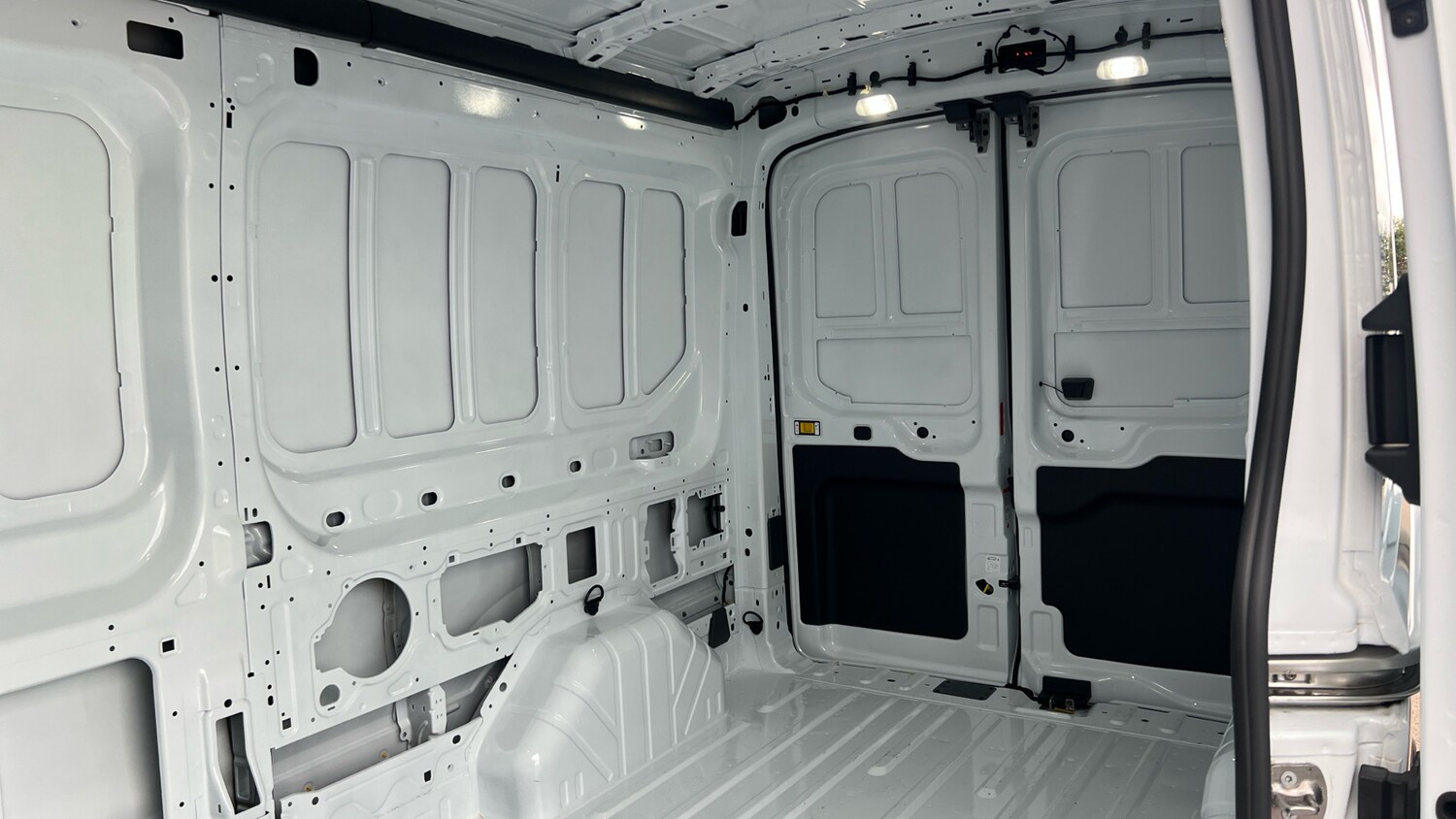 Used Ford Transit 2025 for sale - 76298888: Photo 14