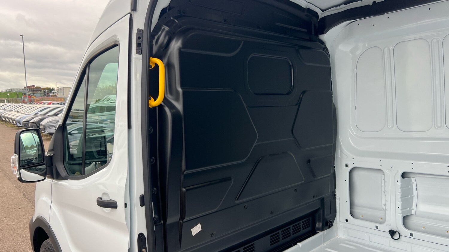 Used Ford Transit 2025 for sale - 76298888: Photo 18