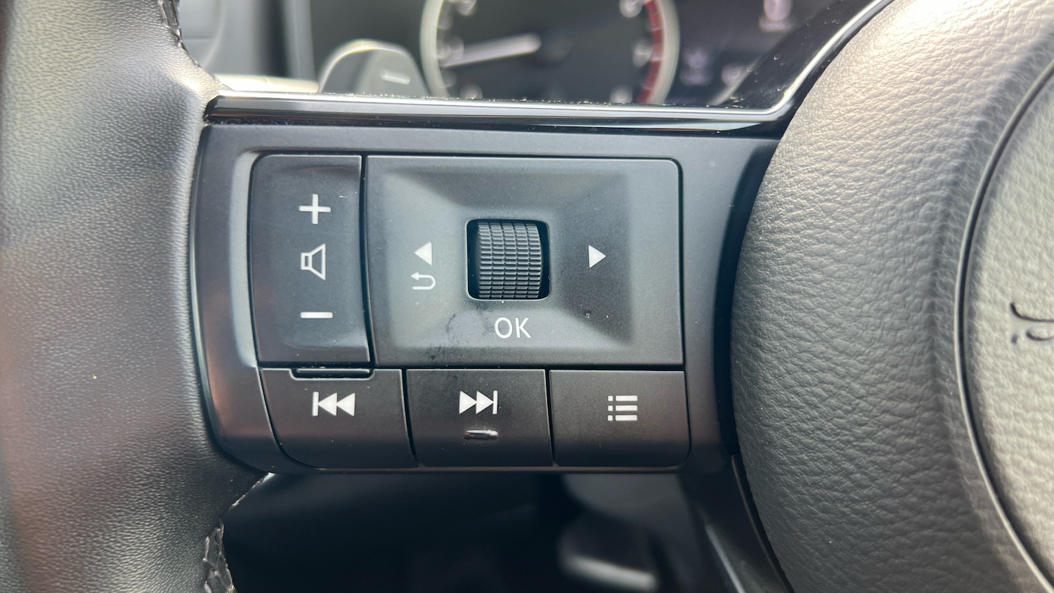 Used Nissan Qashqai 2023 for sale - 77965635: Photo 32