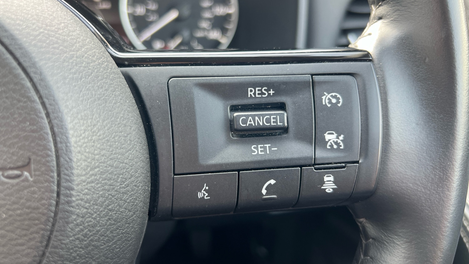 Used Nissan X-Trail 2024 for sale - 77997483: Photo 34