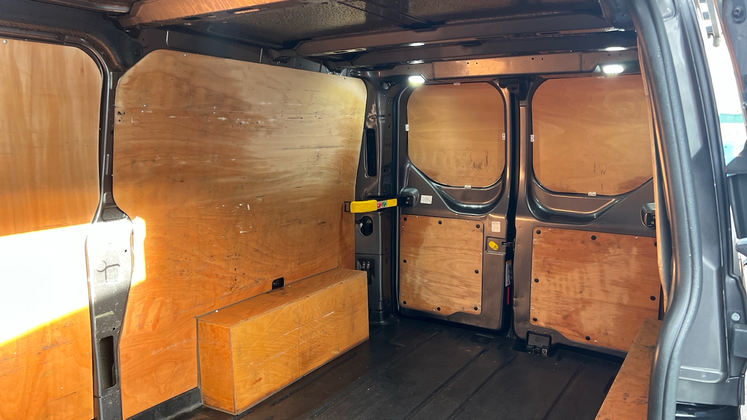 Used Ford Transit Custom 2020 for sale - 77288943: Photo 16