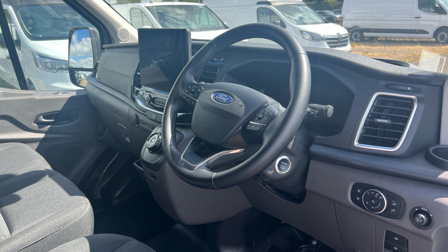 Used Ford Transit 2024 for sale - 76413251: Photo 16