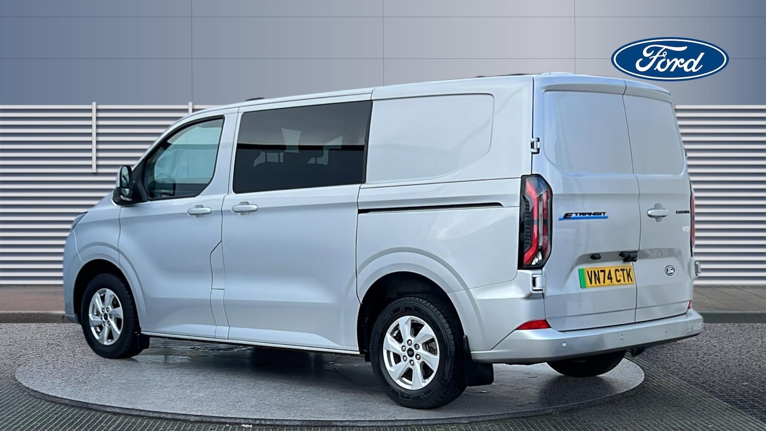 Used Ford Transit Custom 2024 for sale - 77417372: Photo 2