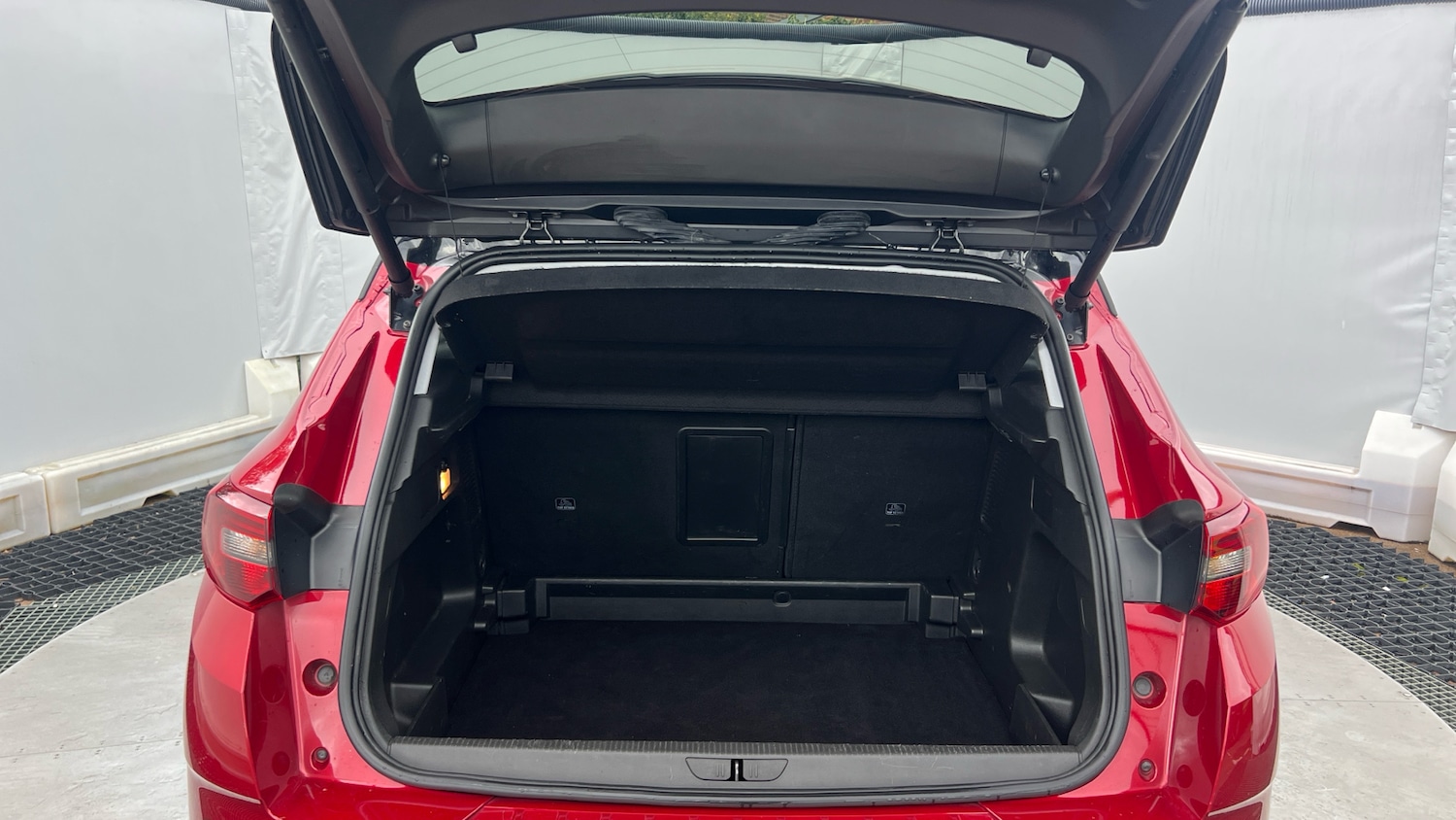 Used Vauxhall Grandland 2022 for sale - 76494411: Photo 4