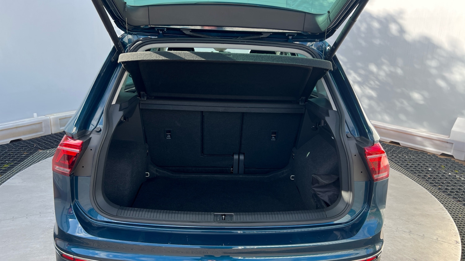 Used Volkswagen Tiguan 2022 for sale - 76366238: Photo 4