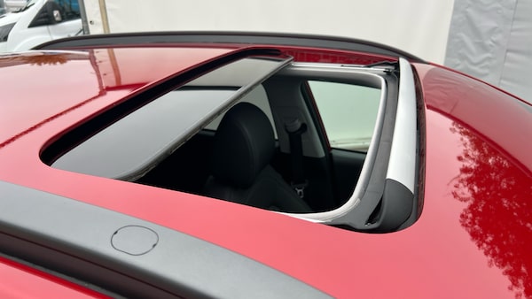 Used Hyundai KONA 2022 for sale - 76272361: Photo 35