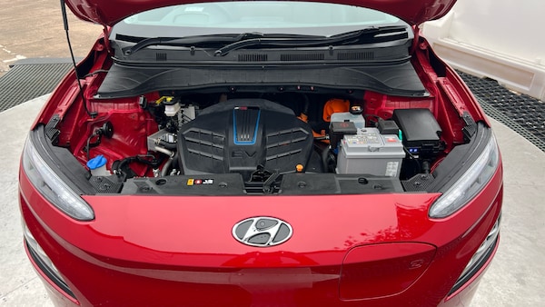 Used Hyundai KONA 2022 for sale - 76272361: Photo 8