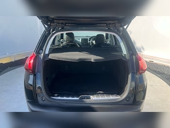 Used Peugeot 2008 2019 for sale - 76243530: Photo