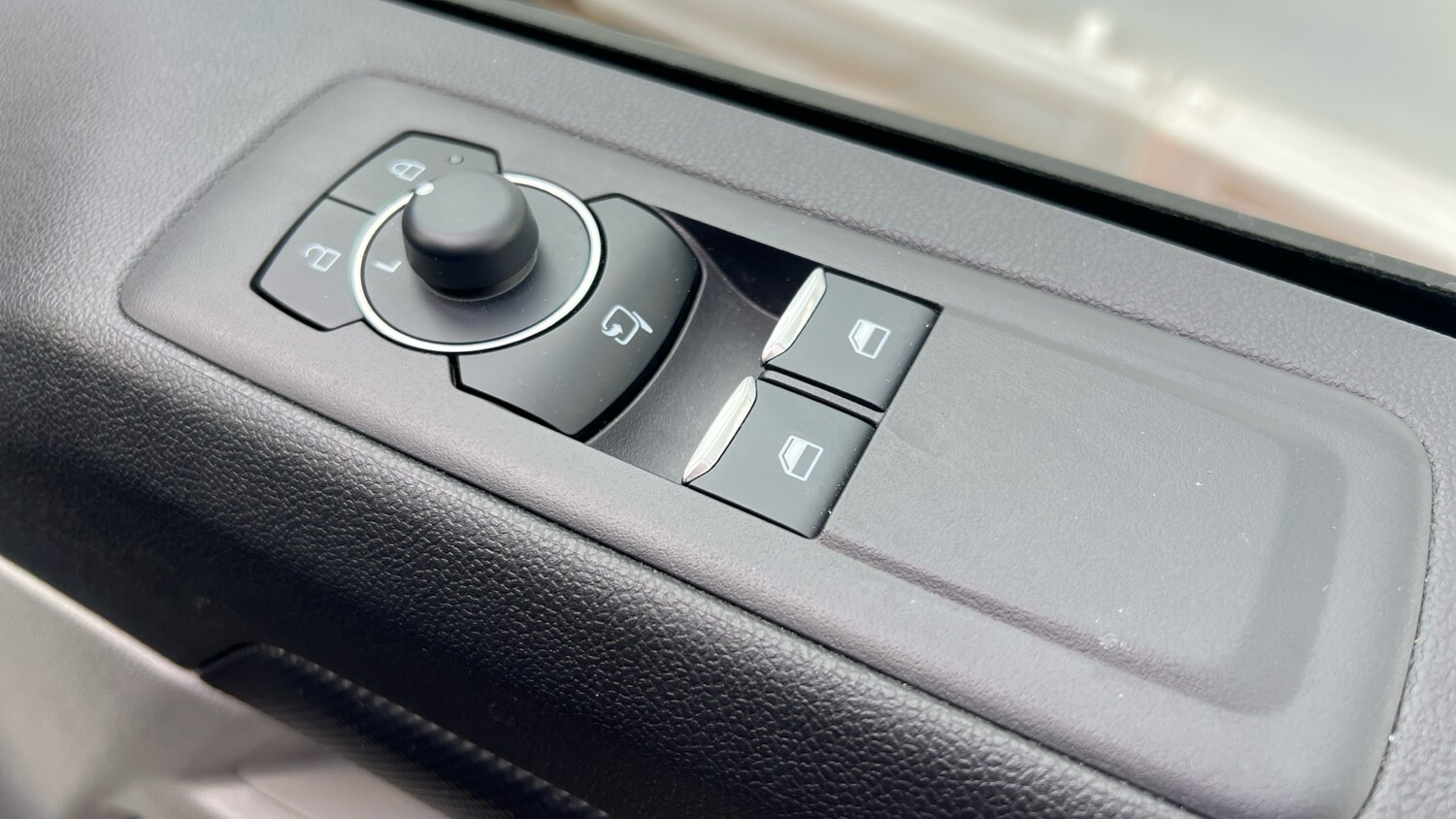 Used Ford Transit Custom 2025 for sale - 76392232: Photo 38