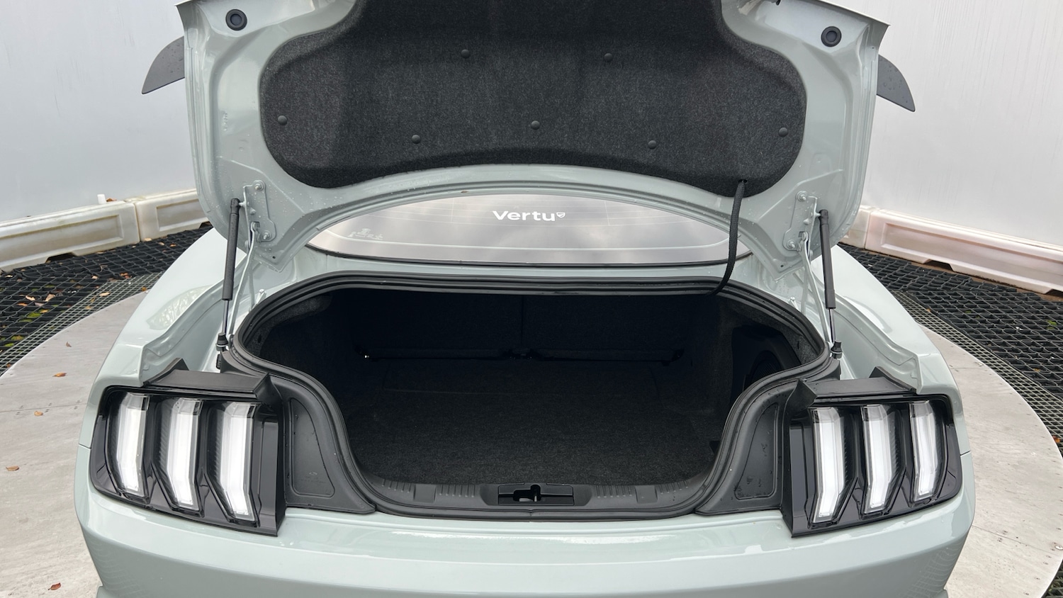 Used Ford Mustang 2021 for sale - 76859708: Photo 4