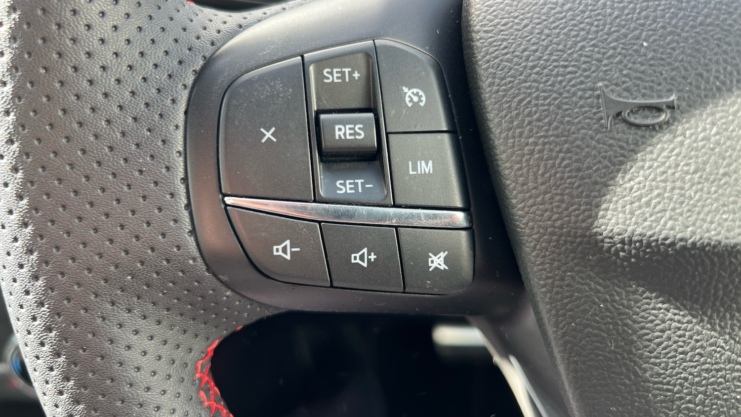 Used Ford Kuga 2023 for sale - 78027648: Photo 36