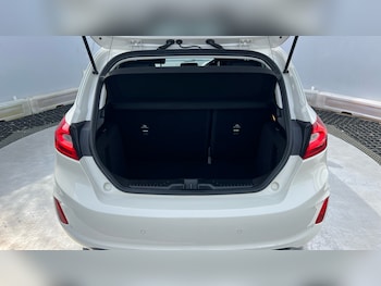 Used Ford Fiesta 2021 for sale - 78176383: Photo