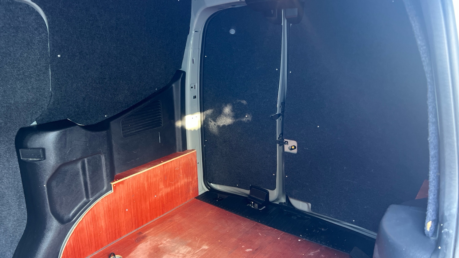 Used Ford Transit Courier 2024 for sale - 76608599: Photo 16