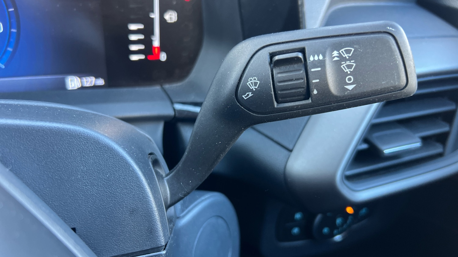 Used Ford Transit Courier 2024 for sale - 76608599: Photo 37