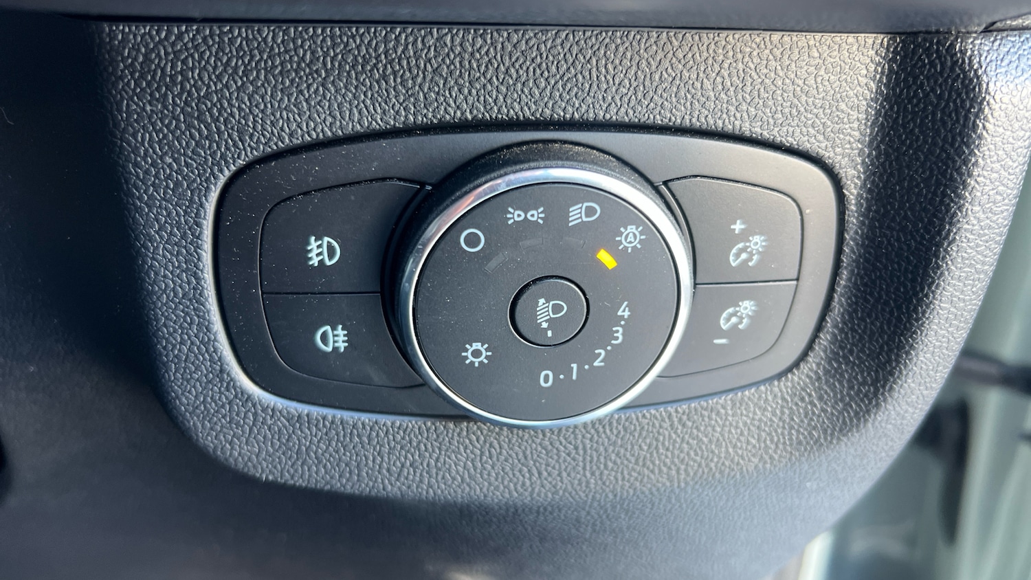 Used Ford Transit Courier 2024 for sale - 76608599: Photo 38