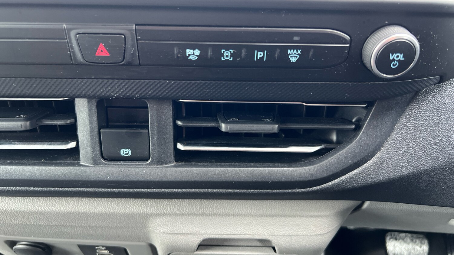 Used Ford Transit Custom 2024 for sale - 77733032: Photo 28