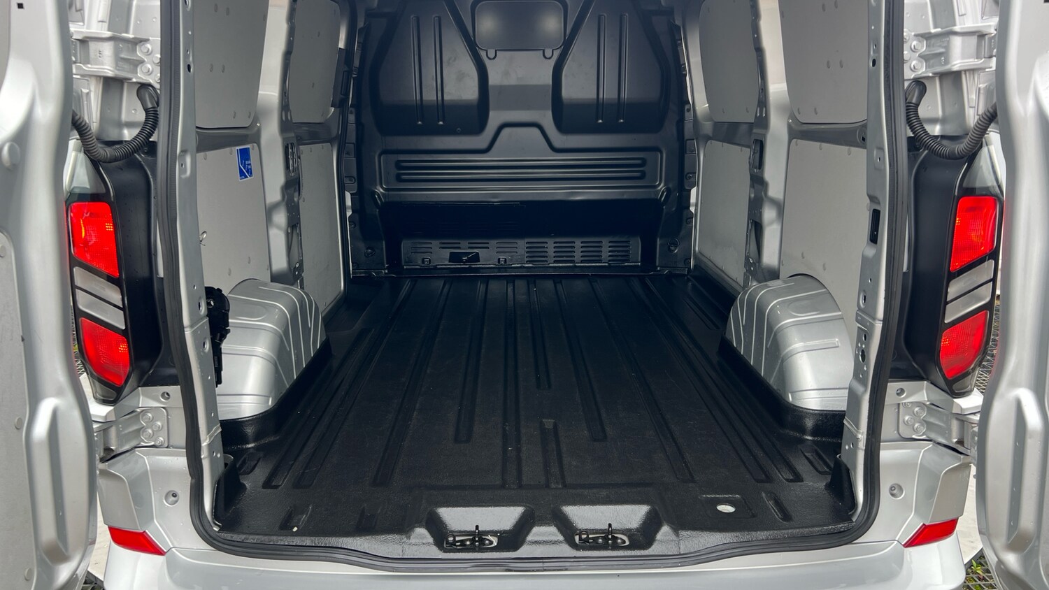 Used Ford Transit Custom 2024 for sale - 77733032: Photo 4