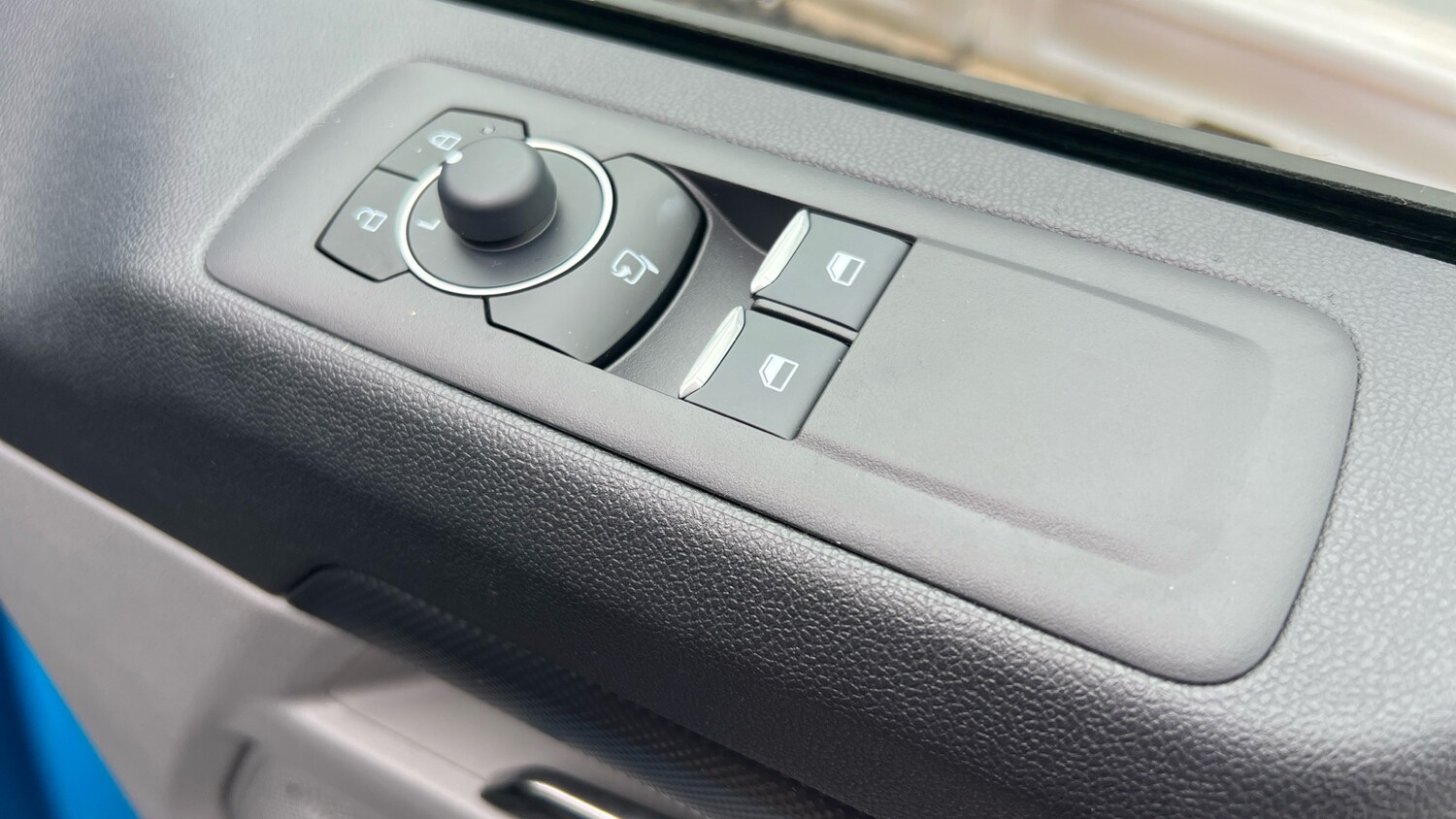 Used Ford Transit Custom 2025 for sale - 76277055: Photo 37
