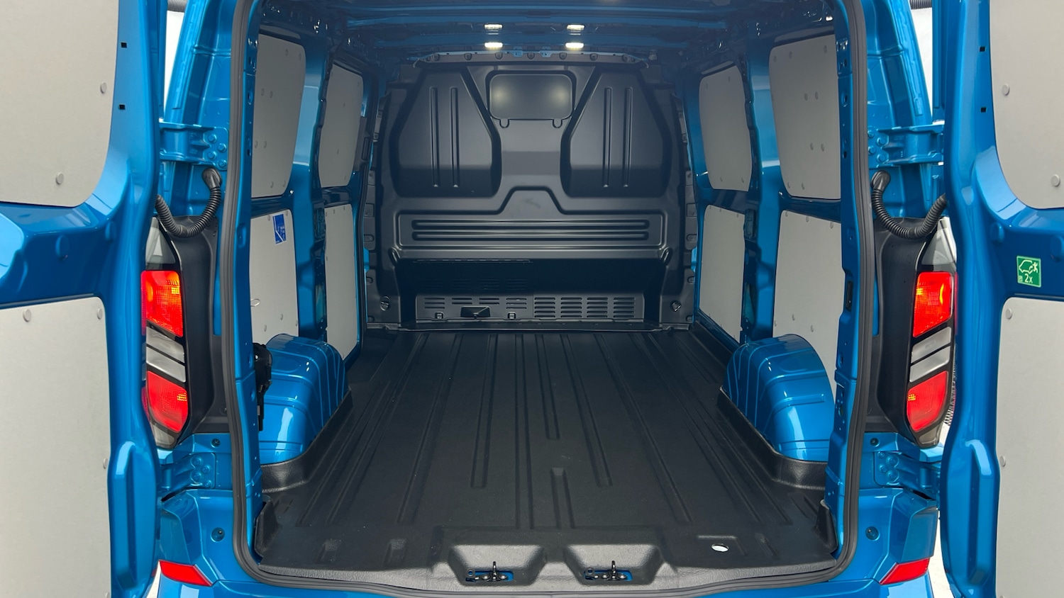 Used Ford Transit Custom 2025 for sale - 76277055: Photo 4