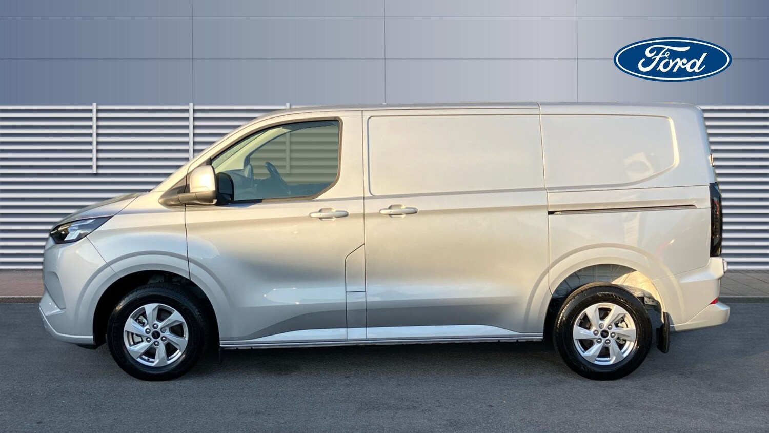 Used Ford Transit Custom 2025 for sale - 76736385: Photo 4