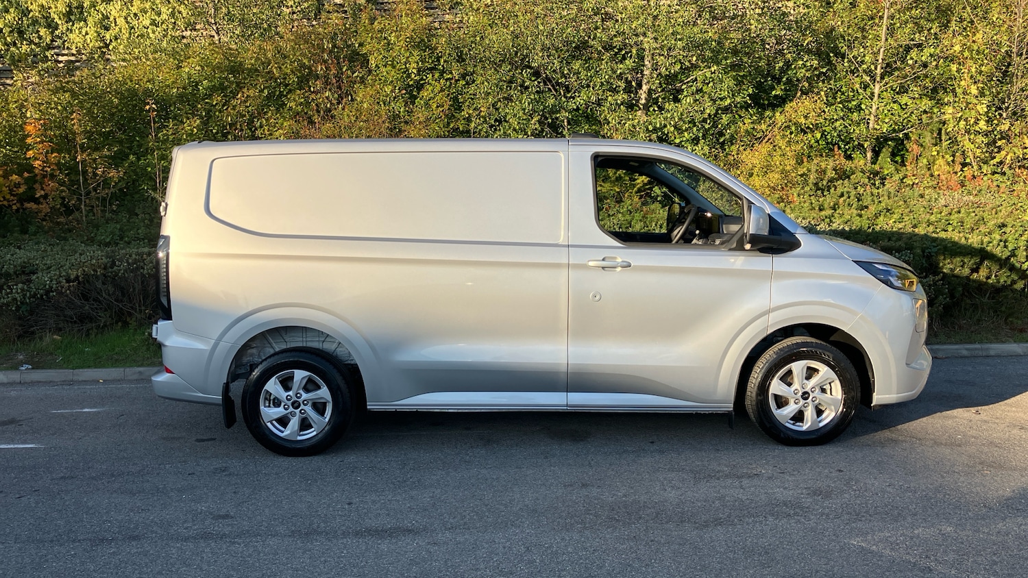 Used Ford Transit Custom 2025 for sale - 76736385: Photo 9