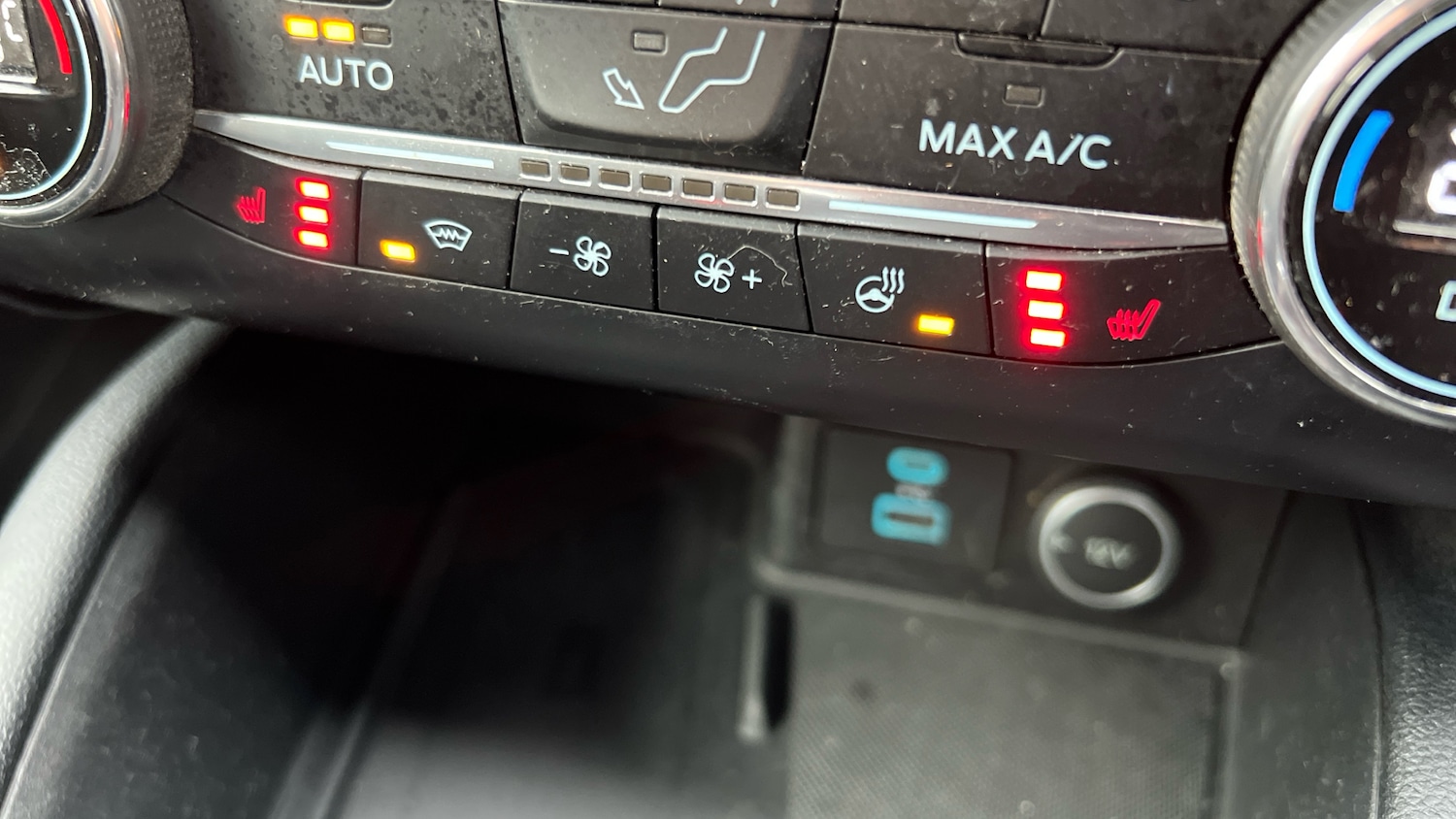 Used Ford Kuga 2020 for sale - 76795075: Photo 29