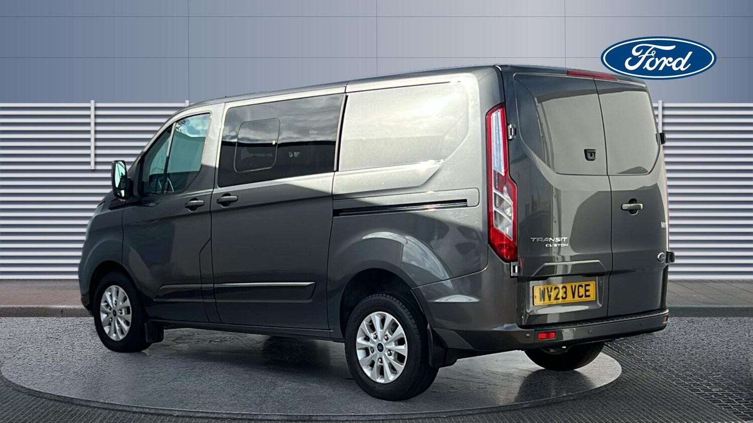 Used Ford Transit Custom 2023 for sale - 76340997: Photo 2
