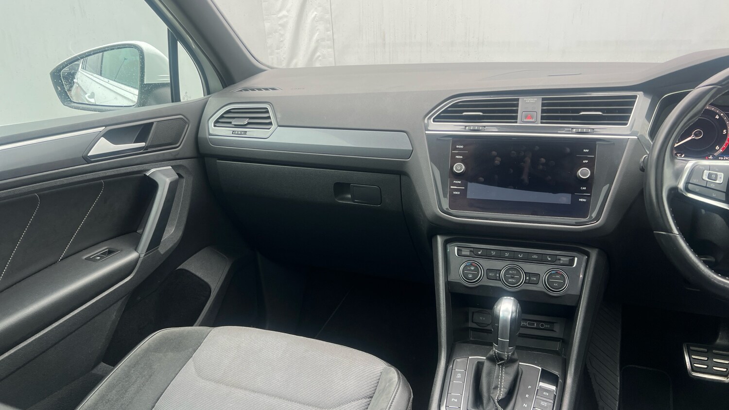 Used Volkswagen Tiguan 2019 for sale - 77717660: Photo 14