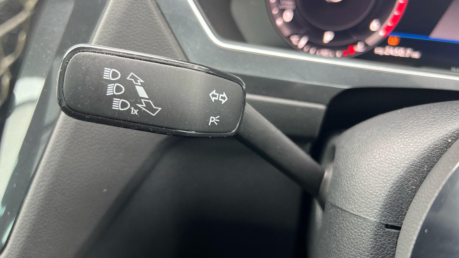 Used Volkswagen Tiguan 2019 for sale - 77717660: Photo 38