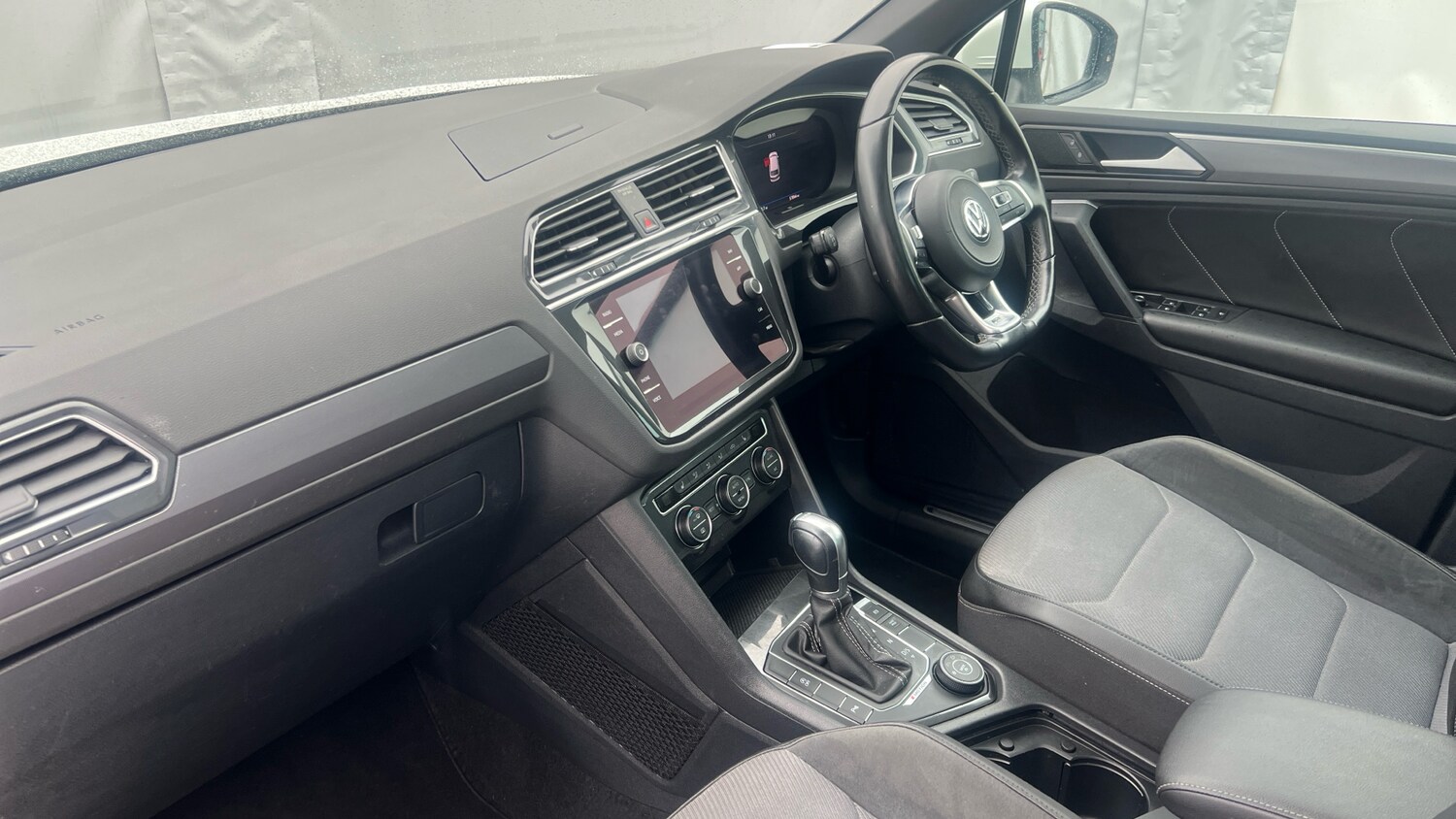 Used Volkswagen Tiguan 2019 for sale - 77717660: Photo 9