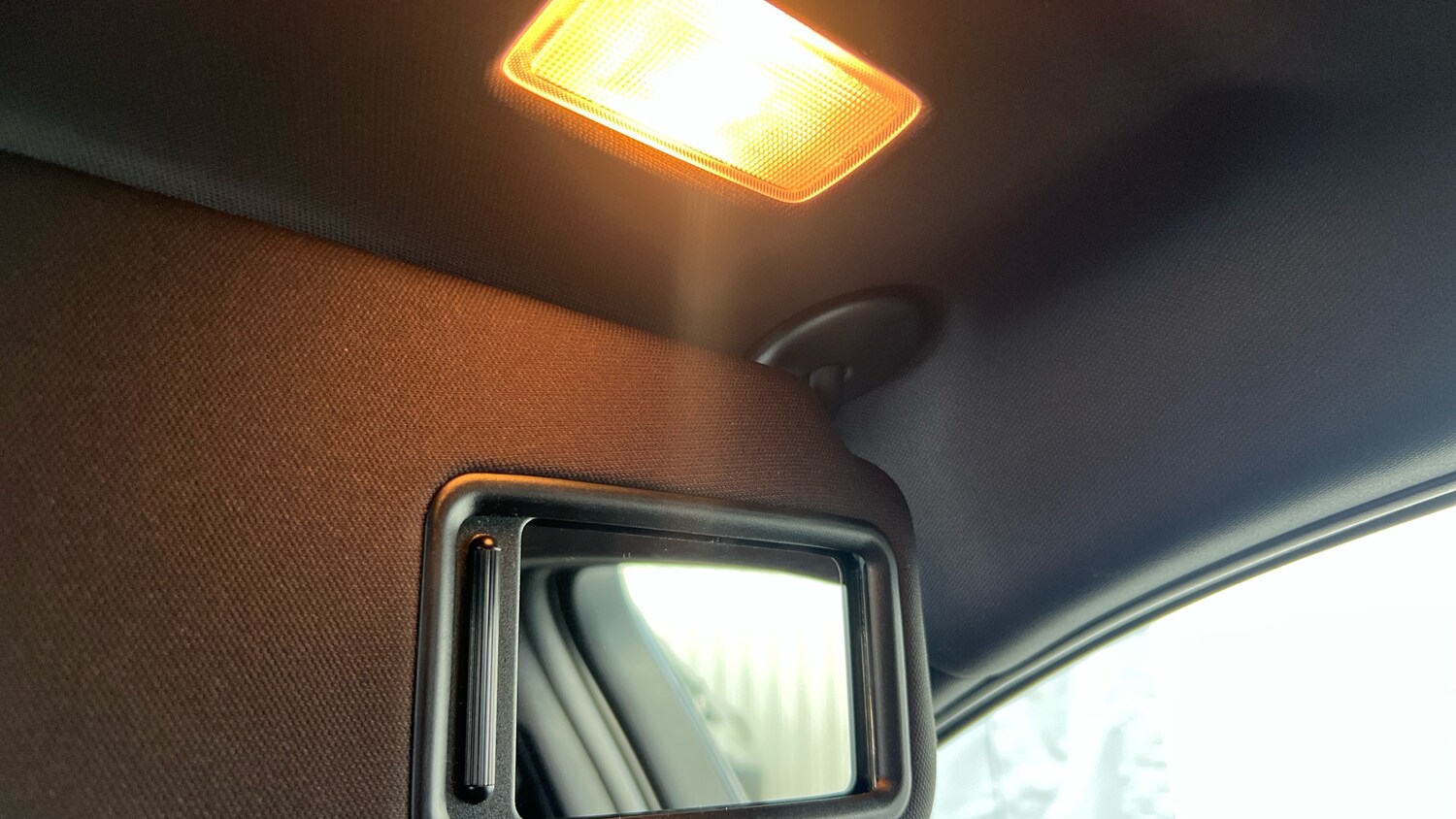 Used Lexus UX 2023 for sale - 76236574: Photo 32