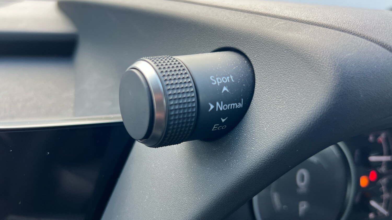 Used Lexus UX 2023 for sale - 76236574: Photo 37