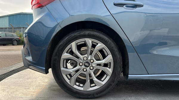 Used Ford Focus 2024 for sale - 76329915: Photo 7