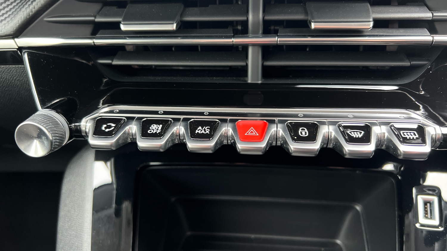 Used Peugeot 208 2020 for sale - 77417361: Photo 26