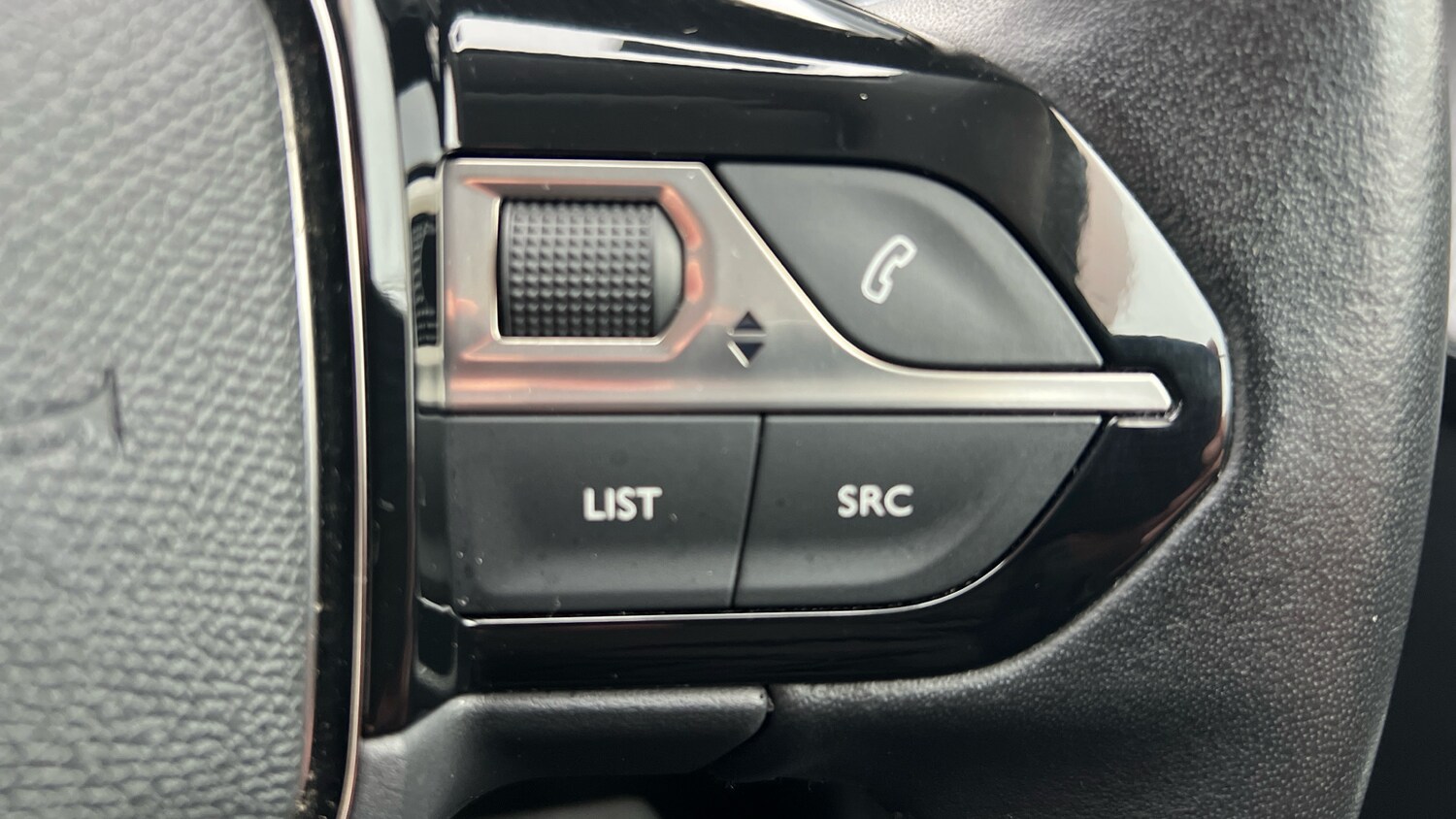 Used Peugeot 208 2020 for sale - 77417361: Photo 32