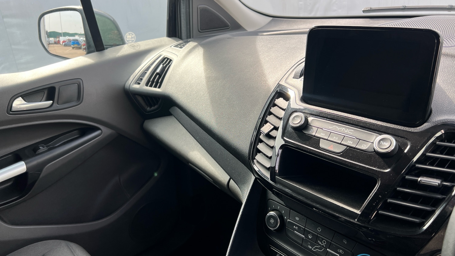 Used Ford Transit Connect 2024 for sale - 77963081: Photo 14