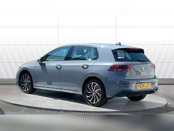 Used Volkswagen Golf 2024 for sale - 78733387: Photo