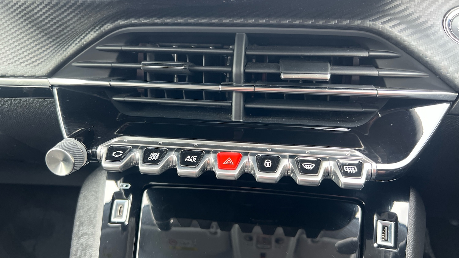 Used Peugeot 208 2021 for sale - 77337516: Photo 24