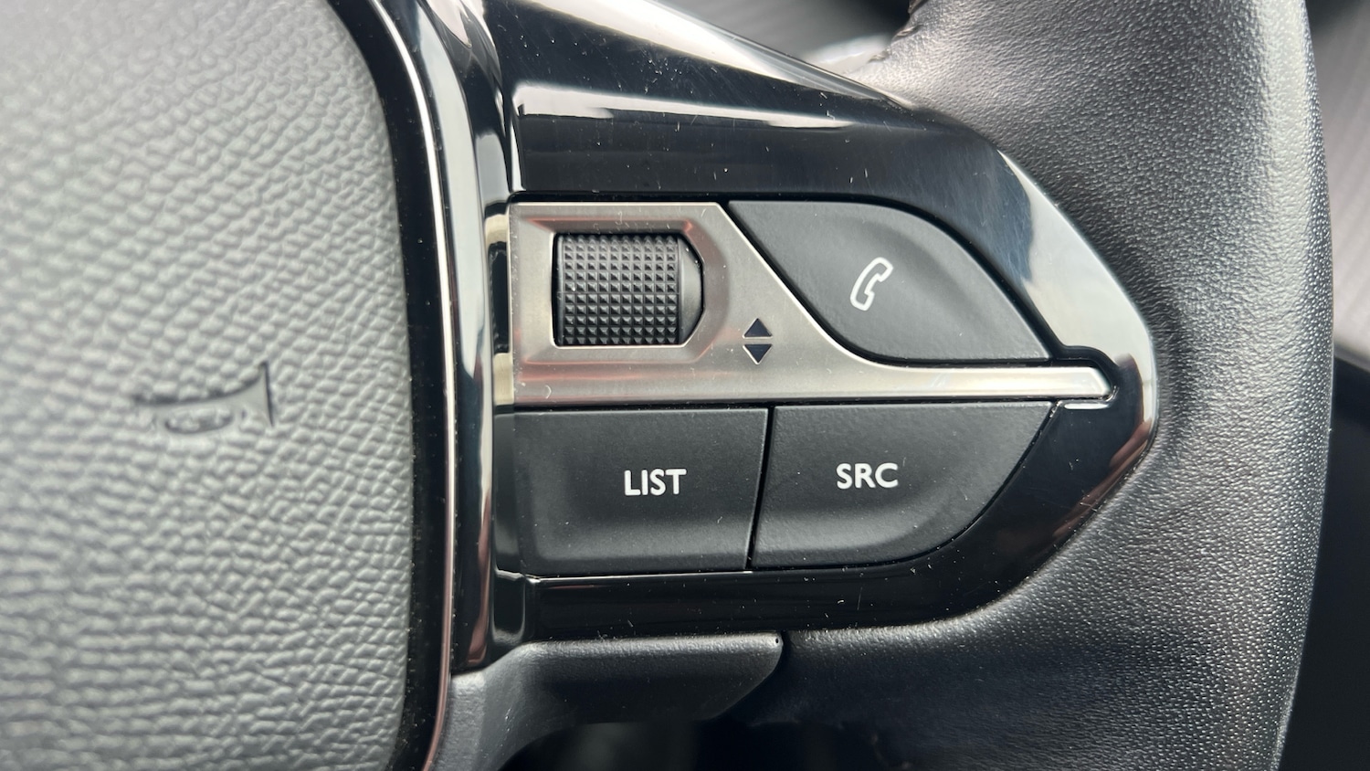 Used Peugeot 208 2021 for sale - 77337516: Photo 33