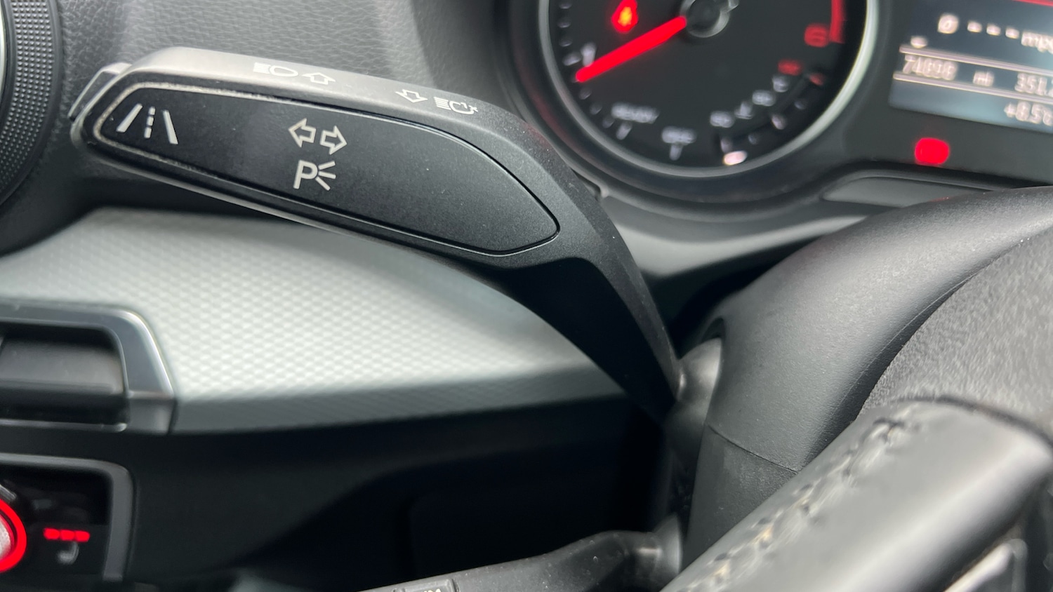 Used Audi Q2 2016 for sale - 76684777: Photo 37