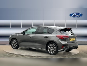Used Ford Focus 2022 for sale - 77062066: Photo