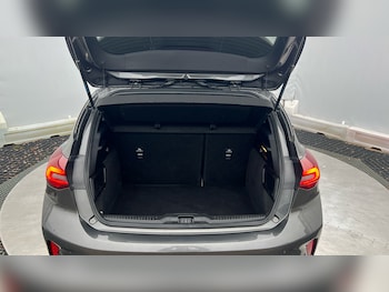 Used Ford Focus 2022 for sale - 77062066: Photo