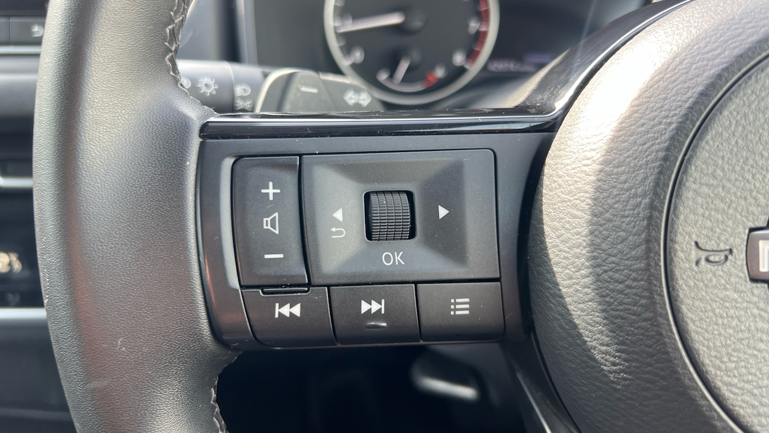 Used Nissan Qashqai 2023 for sale - 77965634: Photo 32