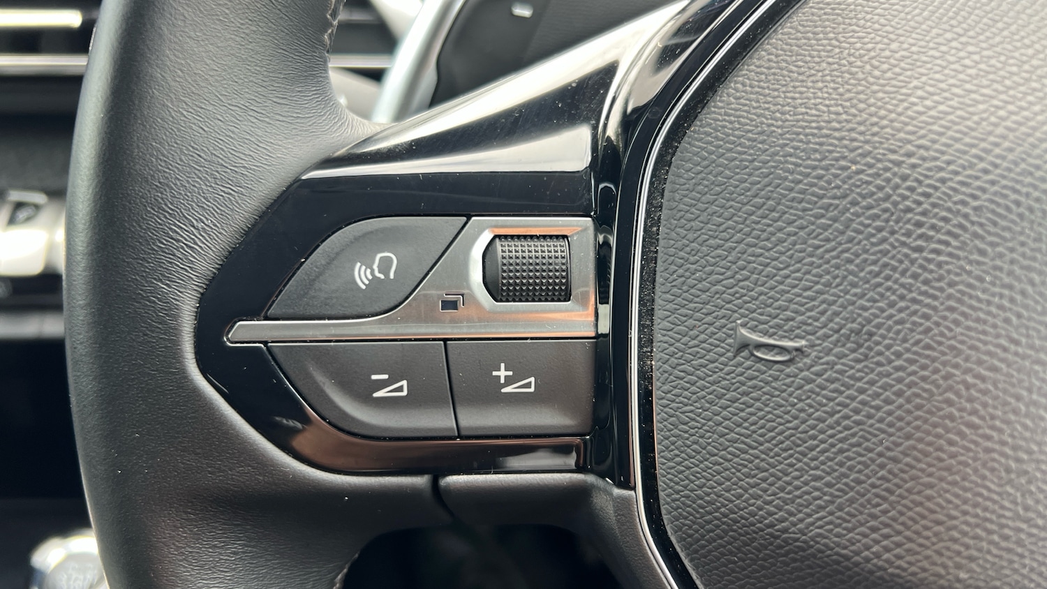 Used Peugeot 3008 2022 for sale - 76321680: Photo 21