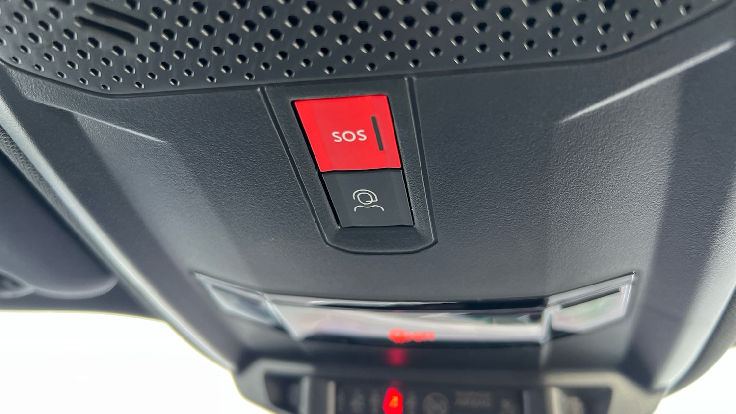 Used Peugeot 2008 2023 for sale - 77196379: Photo 32