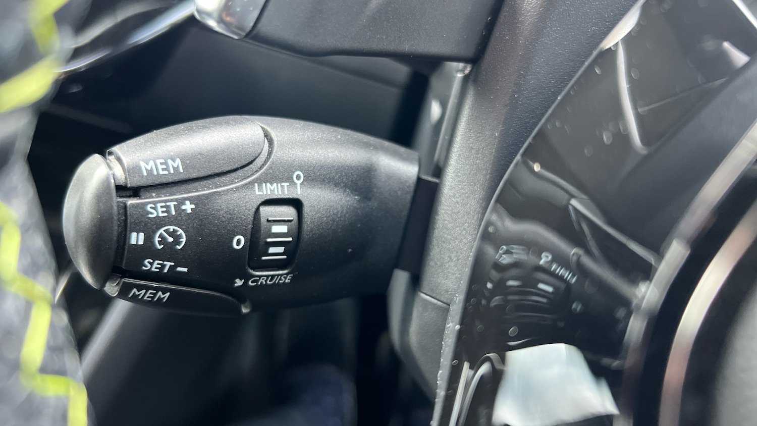 Used Peugeot 2008 2023 for sale - 77196379: Photo 37